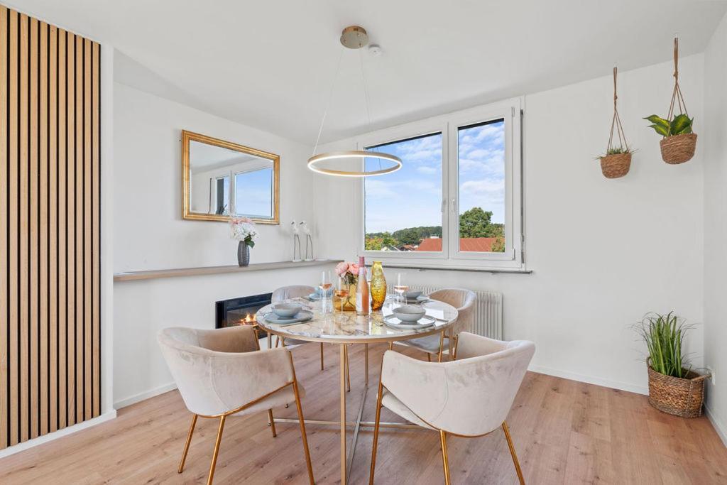 Louises City Penthouse Mit Panorama-Dachterasse Friedrichshafen Ngoại thất bức ảnh